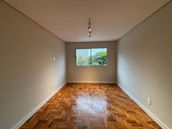 Imagem Apartamento reformado no Brooklin, 2 dormitórios, 1 vaga.