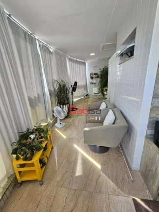 Imagem Cobertura com 3 dormitórios à venda, 170 m² por R$ 1.250.000,00 - Centro - Cabo Frio/RJ