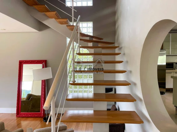 Imagem Casa à venda em Campos do Jordão – Com 7 suítes e vista panorâmica