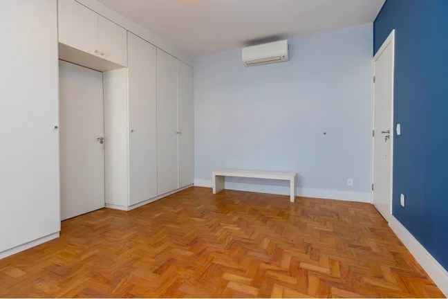 Imagem Imperdível Casa à Venda em São Paulo - Jardim Bélgica: 4 Quartos, 3 Suítes, 5 Banheiros, 3 Vagas, 200m²!