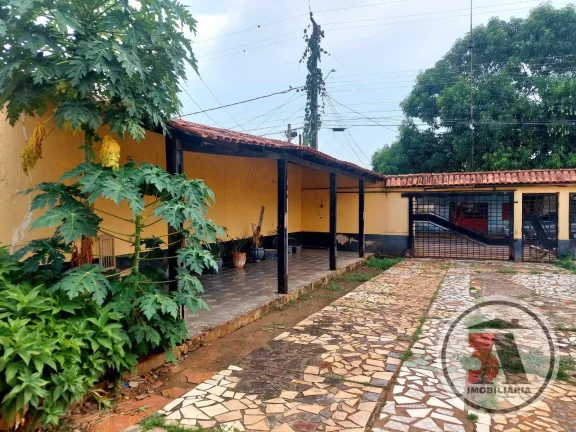 Imagem Casa a venda em excelente localização