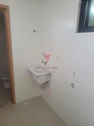 Imagem Oportunidade No Miramar. Apartamento de 3 Quartos. Andar alto