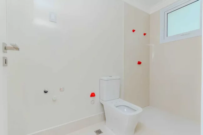 Imagem Apartamento com 4 dormitórios sendo 2 suítes e 4 vagas de garagem em Balneário Camboriú