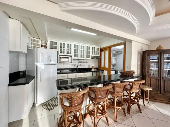 Imagem Apartamento 4 Dormitórios - Bairro Navegantes
