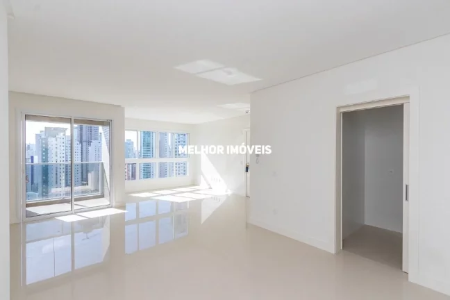 Imagem Apartamento Alto Padrão, 2ª Quadra Mar com 03 Suítes