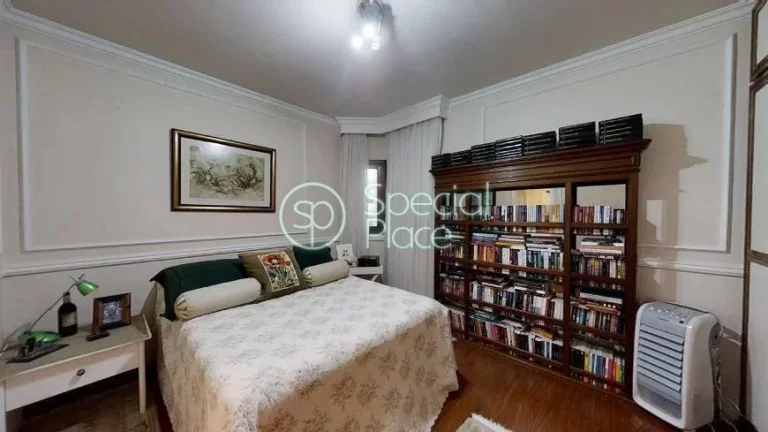 Imagem Ótimo apartamento à venda no Campo Belo - Área: 273m² - Living amplo para vários ambientes, com...