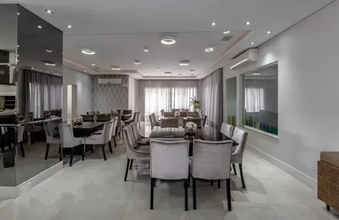 Imagem Apartamento mobiliado com 3 suítes e 3 vagas no centro de Balneário Camboriú