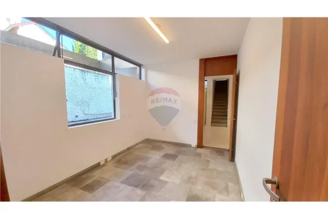 Imagem Casa com 5 suítes 6 vagas no Jardim Everest / Cidade Jardim