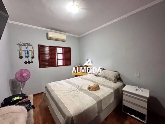 Imagem Casa com 3 dormitórios à venda, 134 m² por R$ 550.000,00 - Estádio - Rio Claro/SP