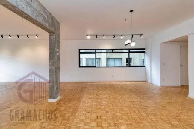 Imagem Apartamento à Venda 220m² | 3 Dormitórios + 2 Vagas | Rua Haddock Lobo