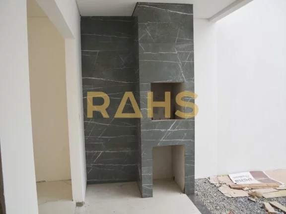 Imagem Encante-se com essa oportunidade única! Espaçosa vaga para 2 carros, 5m de abertura e 13m de fundo...