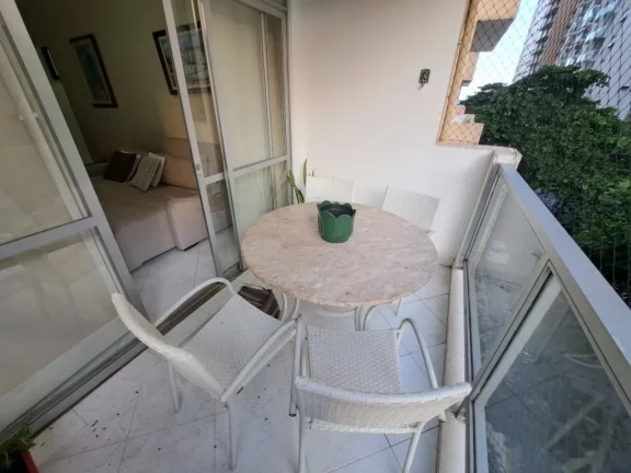 Imagem PITANGUEIRAS - UMA QUADRA DA PRAIA , LOCALIZAÇÃO PRIVILEGIADA , CONDOMÍNIO BAIXO.