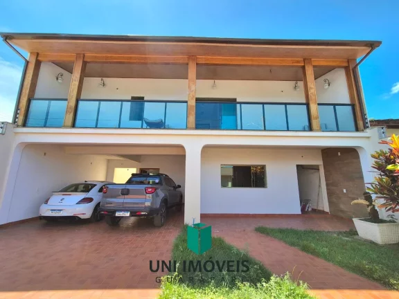 Imagem Luxuosa Casa Duplex com 400 m², Lazer Completo à venda na Praia do Morro - Guarapari