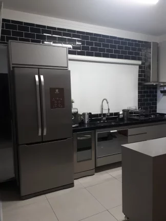 Imagem Oportunidade Sobrado 4 Dorms sendo uma Suíte – Villa Branca