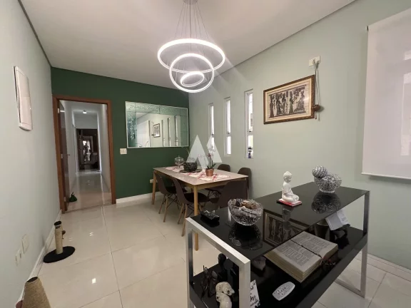 Imagem Casa alta à venda no bairro da Aparecida