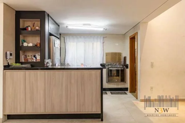 Imagem Sobrado à venda na Vila Leopoldina São Paulo SP com 3 suítes, 3 vagas de garagem e 201m² de área construída em um terreno de 183m².