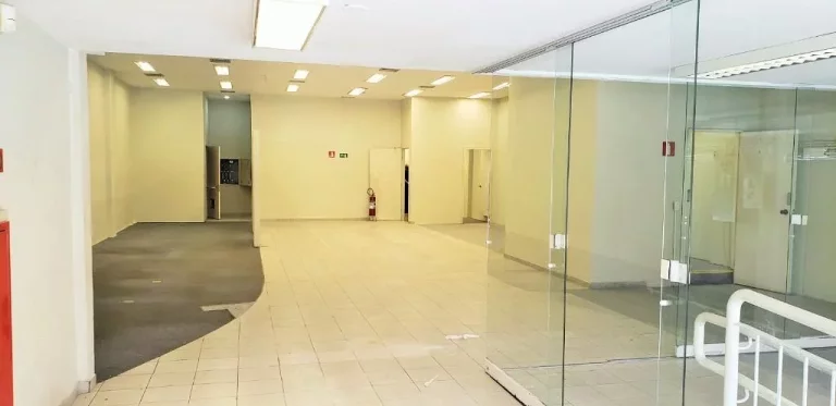 Imagem Salão para alugar, 326 m² por R$ 30.000,00/mês - Centro - Suzano/SP