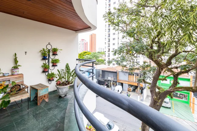 Imagem APARTAMENTO CAMPO BELO 110,00 M ÁREA ÚTIL 3 DORMITÓRIOS 1 DELES SUÍTE LAVABO SALA 3 AMBIENTES LAREIRA COZINHA AREA SERVIÇO 2 VAGAS PISCINA FITNESS