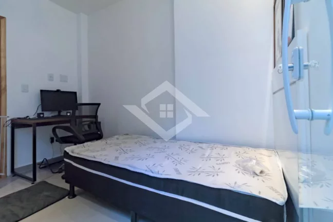 Imagem Apartamento Jardim de 2 Quartos Mobiliado e Reformado