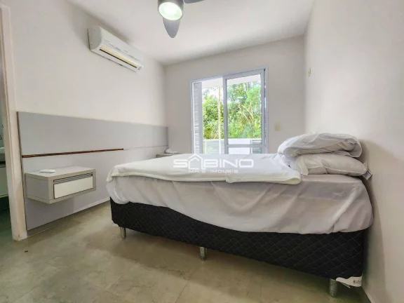 Imagem Belíssima casa de Villagio à venda com 4 Dormitórios sendo 2 suítes 232m² na Riviera de São Lourenço - Bertioga SP