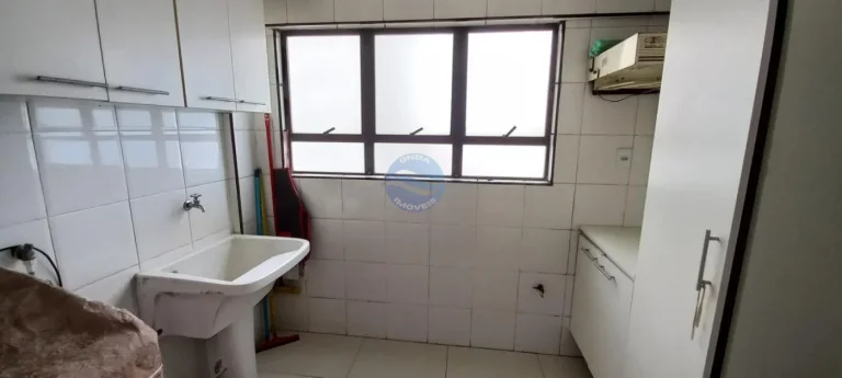 Imagem Cobertura incrível para venda na Ponta da Praia em Santos.