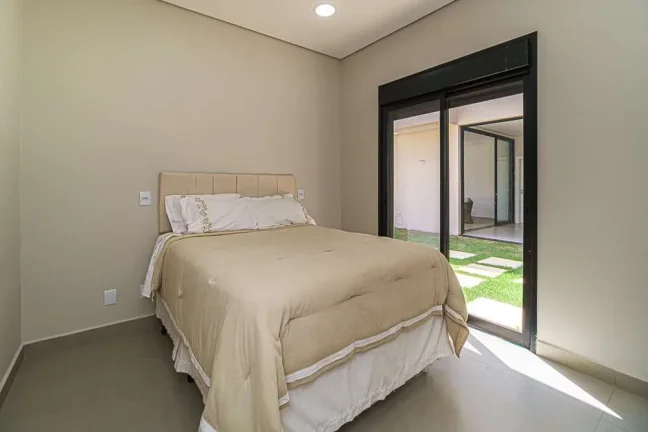 Imagem Casa de condomínio à venda em Itu, Jardim Villas do Golf, com 4 quartos, 331m2