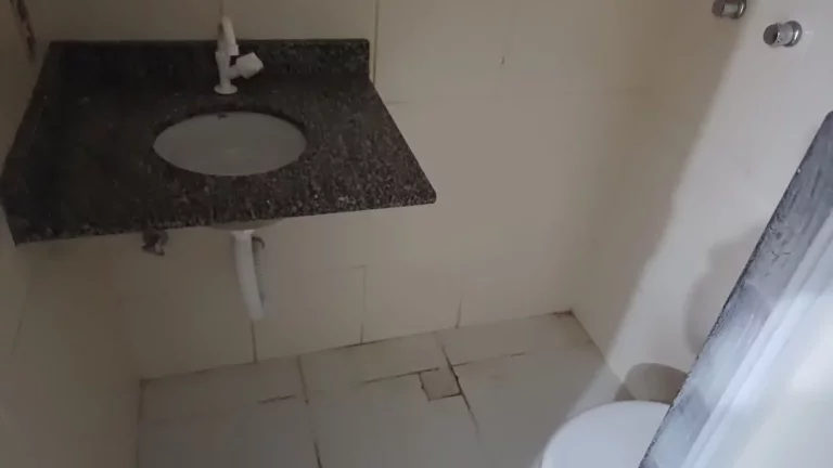 Imagem Casa Duplex para Venda em Rio de Janeiro, Praça Seca, 2 dormitórios, 2 banheiros, 1 vaga