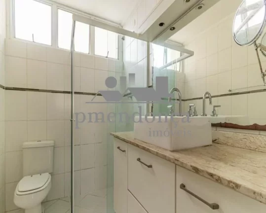 Imagem Apartamento amplo, living para 02 ambientes, dormitórios com armários, banheiro social, cozinha e ...
