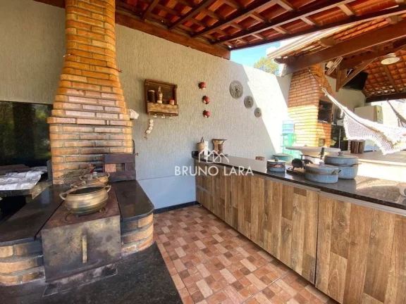 Imagem Sítio com 5 dormitórios à venda, 1870 m² por R$ 1.600.000,00 - Vivendas Santa Mônica - Igarapé/MG