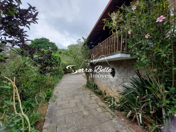 Imagem Casa com 3 dormitórios à venda, 174 m² por R$ 1.300.000,00 - Albuquerque - Teresópolis/RJ