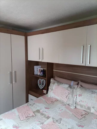 Imagem Apartamento com 2 Quartos Reformado no Tatuquara