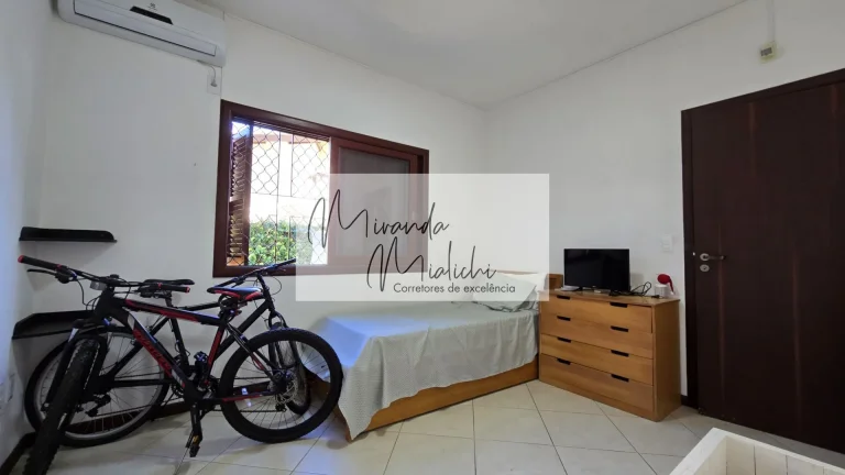 Imagem Sobrado para venda em Jurerê Internacional com 6 quartos, sendo 6 suítes, 548m²