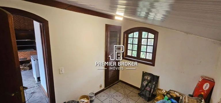 Imagem Casa com 5 dormitórios à venda, 100 m² por R$ 850.000,00 - Alto - Teresópolis/RJ