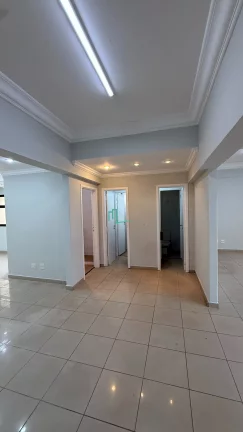 Imagem Excelente sala comercial disponível para locação na rua voluntários da franca ao lado da praça da catedral de Franca/SP