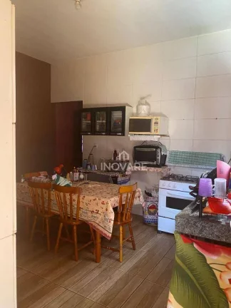 Imagem Casa com 2 dormitórios à venda, 90 m² por R$ 255.000,00 - Setor Buritys - Itumbiara/GO