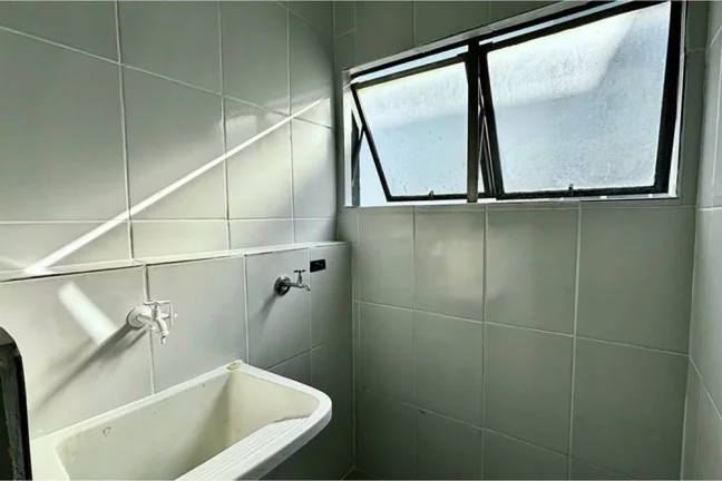 Imagem Apartamento Recém Reformado na Avenida Jerimanduba, Próximo a Estação de Trem do Jaraguá