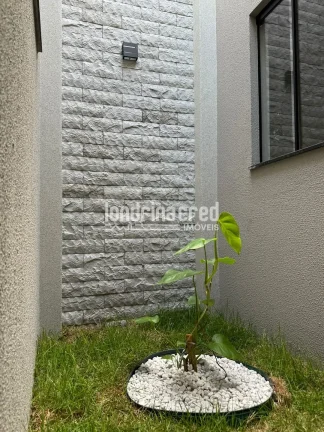 Imagem Casa Térrea Moderna no Condomínio Morada das Flores em Cambé com 3 Dormitórios, Suíte, Segurança 24h e Ótima Localização