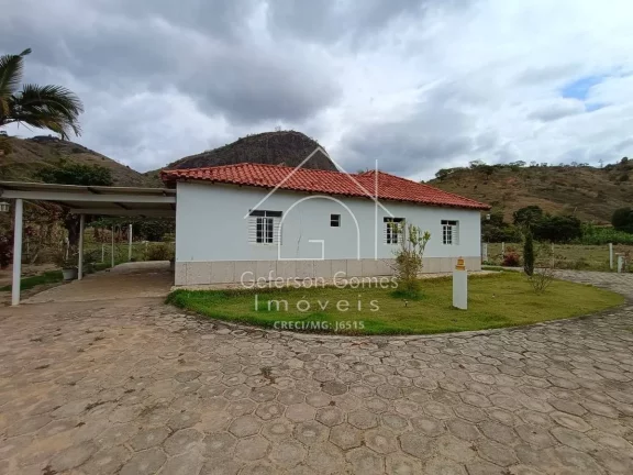 Imagem Chácara à venda Com 03 quartos - Córrego São Francisco - Mantena - MG