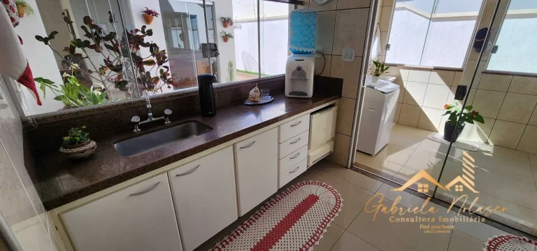 Imagem Casa Sobrado com 5 dormitórios no Jardim Brasília