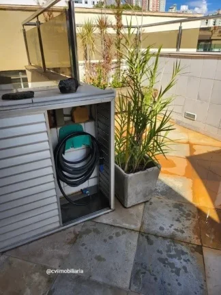 Imagem Venha morar em uma maravilhosa cobertura de 325m², prédio de 3 apartamentos (um por andar), para q...
