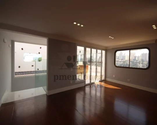 Imagem Cobertura Duplex, reformada em fino acabamento, ar condicionado nas suítes e armários embutidos. 1...