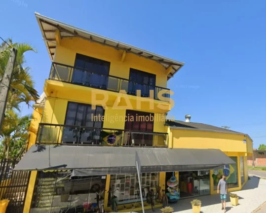 Imagem Ótimo prédio comercial localizado no centro de Barra do Sul, bem próximo ao Porto Balneário Barr...