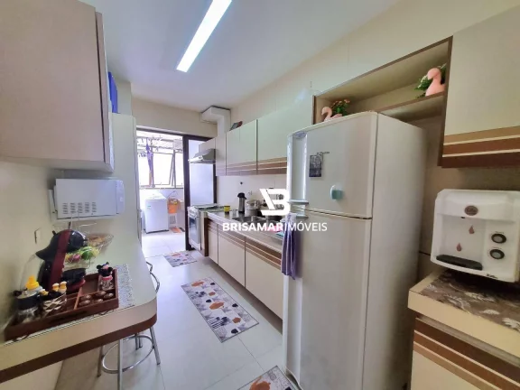 Imagem PITANGUEIRAS- DUAS QUADRAS DA PRAIA , TOTALMENTE REFORMADO E DECORADO, 02 VAGAS DE GARAGEM NO PRÉDIO.