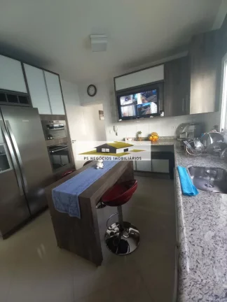 Imagem Sobrado Alto Padrão a venda com piscina no Jardim da Saúde