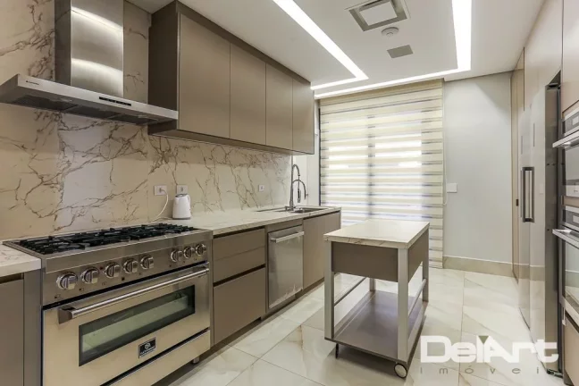 Imagem Residência Alto Padrão - 5 Suítes, Piscina e ELEVADOR no Alphaville Graciosa – 500m² de Sofisticação… Um verdadeiro espetáculo!!!