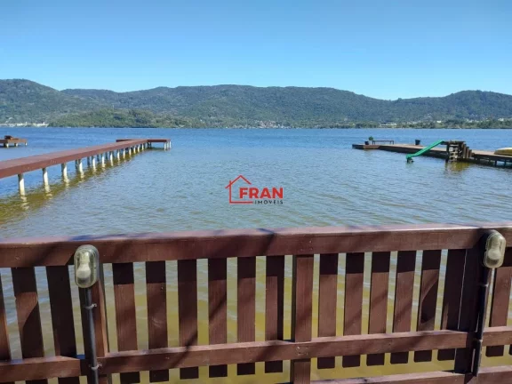 Imagem Belissima casa as Margens da lagoa da conceisão .