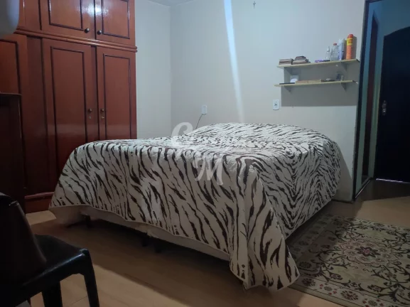 Imagem Casa de Esquina na Vila Progresso