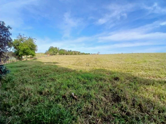 Imagem Sítio com 2 dormitórios à venda, 36000 m² por R$ 530.000,00 - Congonhal - Tatuí/SP