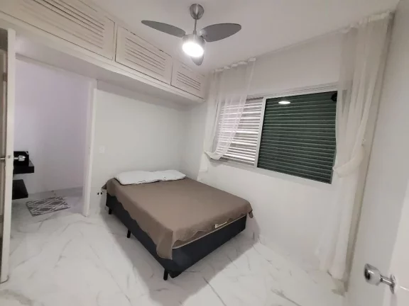 Imagem PITANGUEIRAS - UMA QUADRA PRAIA COM VISTINHA PARA O MAR, EXCELENTE APARTAMENTO TOTALMENTE REFORMADO, 108 M² ÚTEIS, GARAGEM NO PRÉDIO.