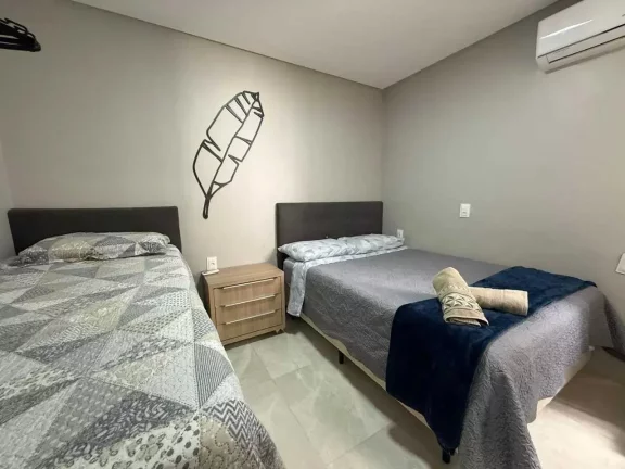 Imagem Apartamento reformado de 3 dormitórios sendo 2 suítes e 1 vaga - Balneário Camboriú/SC